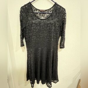Material Girl Large Black Lacey Above the Knee Dress with Sweetheart Neckline